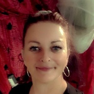 Meet your Posher, Mel